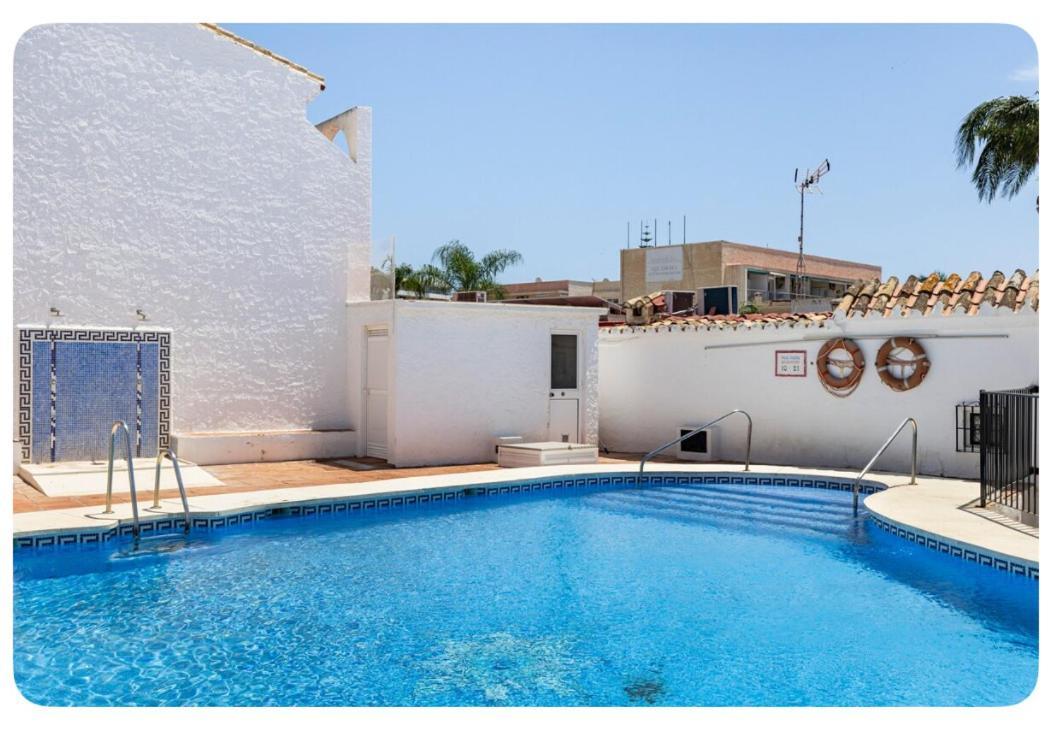 הוילה טורמולינוס La Casa En La Carihuela Playa A 4 Minutos A Pie מראה חיצוני תמונה