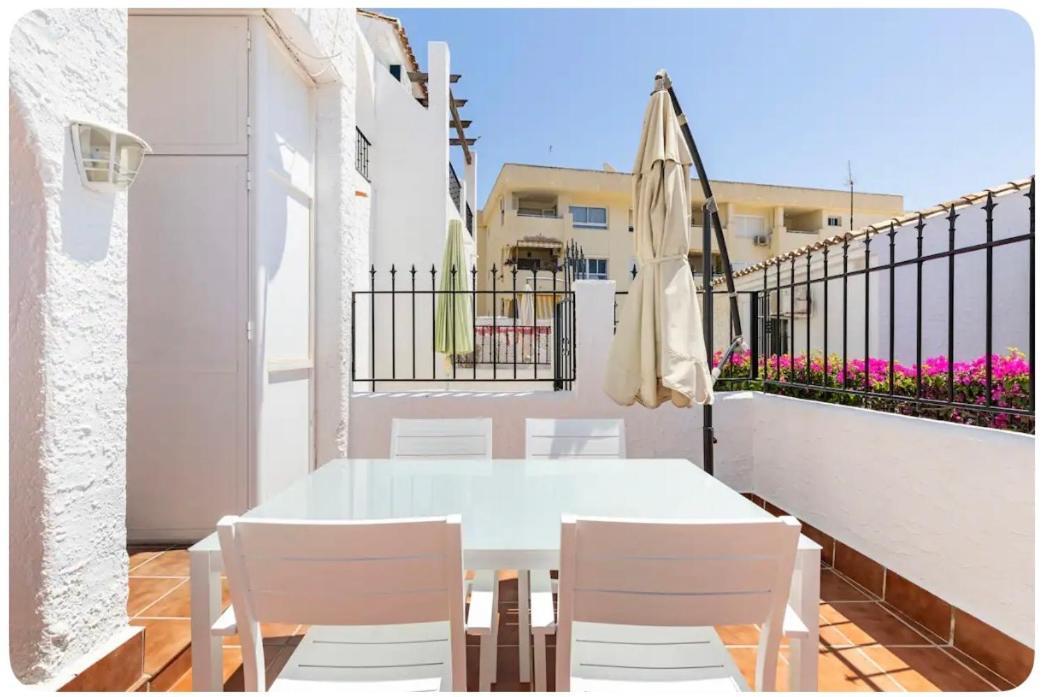 הוילה טורמולינוס La Casa En La Carihuela Playa A 4 Minutos A Pie מראה חיצוני תמונה